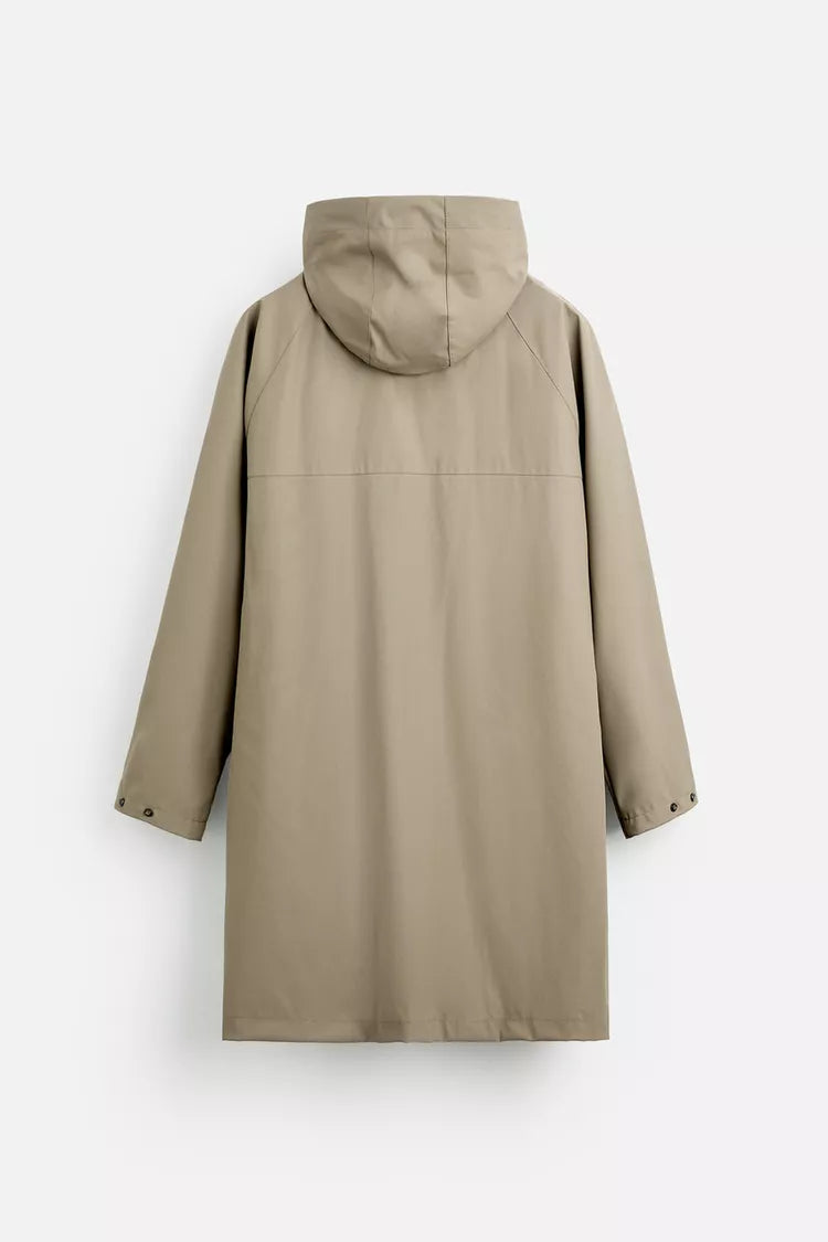 PARKA CON EFECTO GOMA CON CAPUCHA MARRÓN